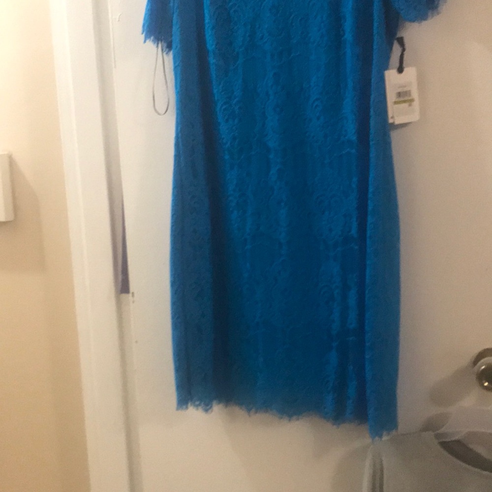 Dress - Picture 2 of 5